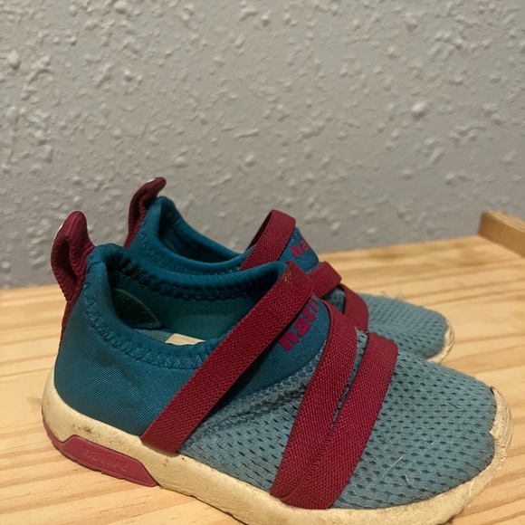 Native Shoes Size 6 - Picture 2 of 3